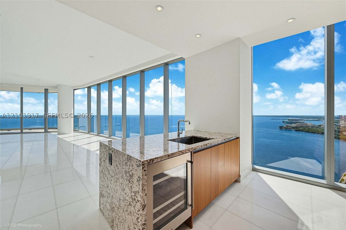 Condo in Miami, Florida, United States 4 - 19046060