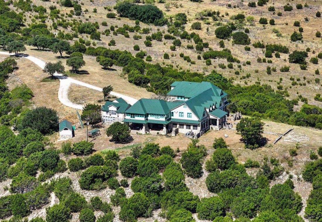 Farm Ranch in Meridian, Texas, United States 2 - 19047462