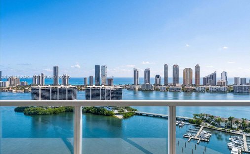 Appartement à Golden Beach, Floride, États-Unis 1