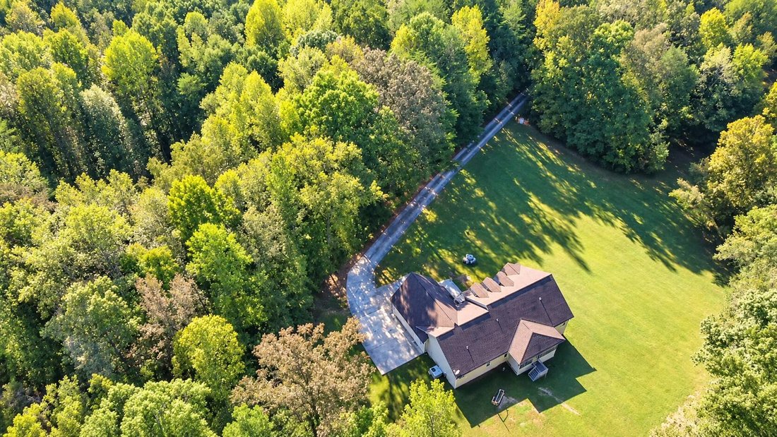 House in Whitwell, Tennessee, United States 2 - 19041706