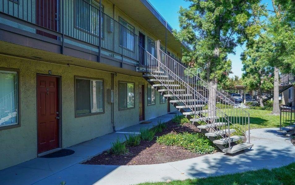 Stockton, California, United States 5 - 19048448