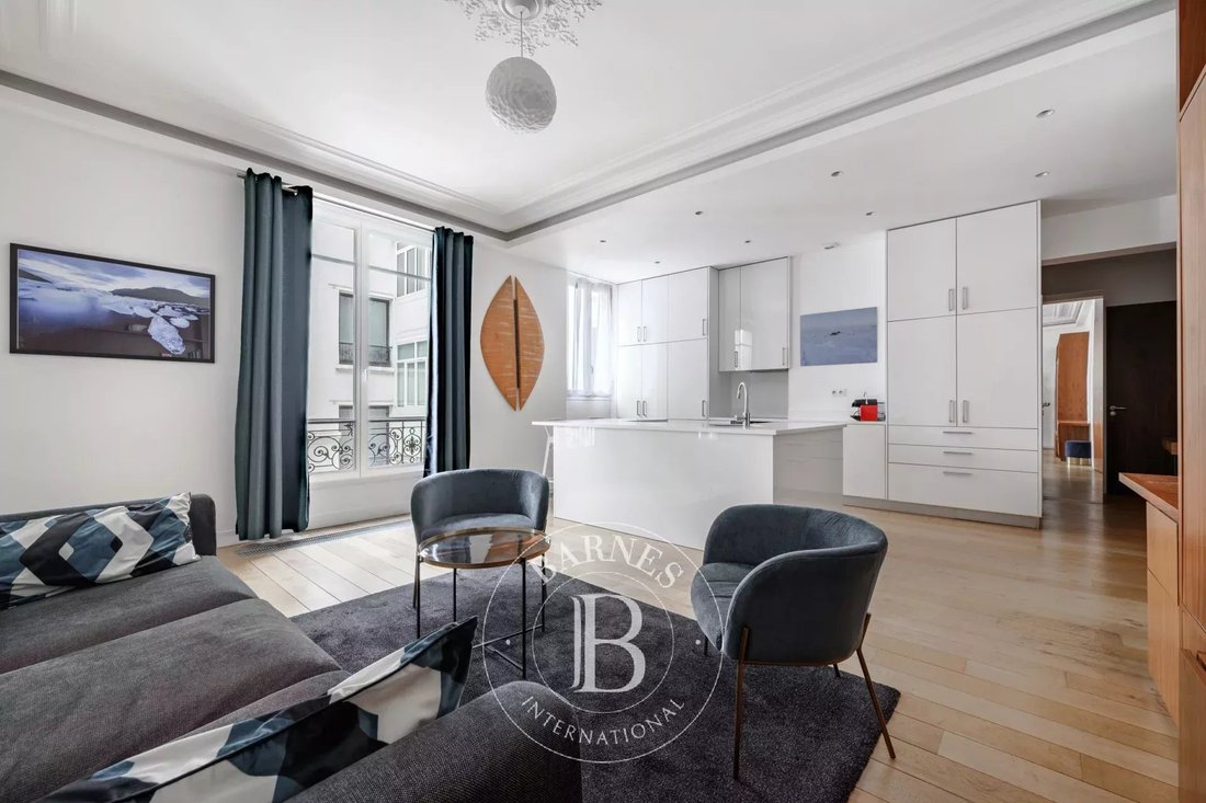 Wohnung in Triangle d'Or, Paris 8e Arrondissement, Paris 1 - 19046702