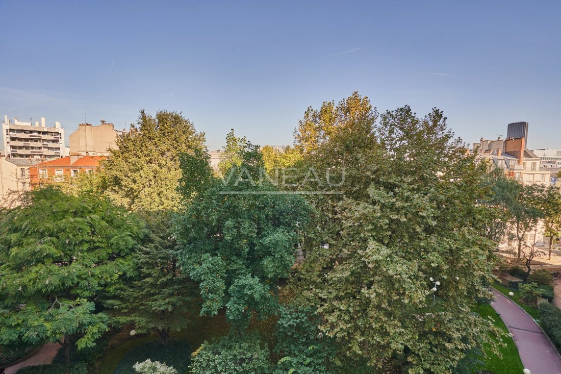 Apartment in Cambronne-Garibaldi, Paris 15e Arrondissement, Paris 4 - 19047130
