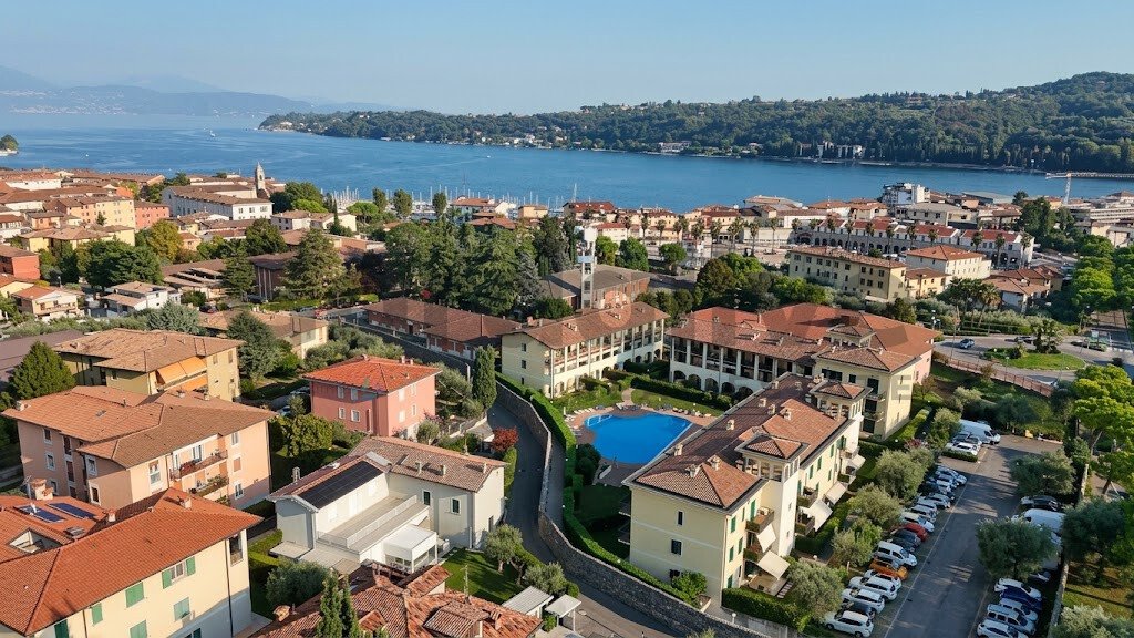 Apartment in Salo, Lombardy, Italy 1 - 19047431