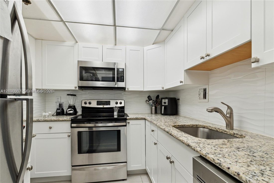 Appartement à Miami Beach, Floride, États-Unis 3 - 19047221