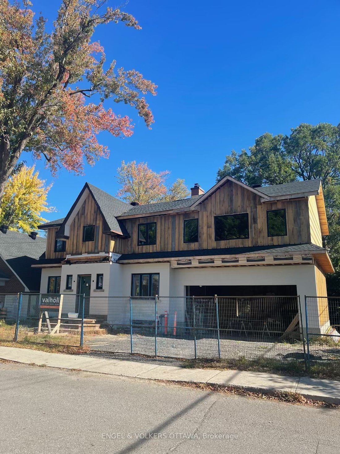 House in Ottawa, Ontario, Canada 2 - 18642572