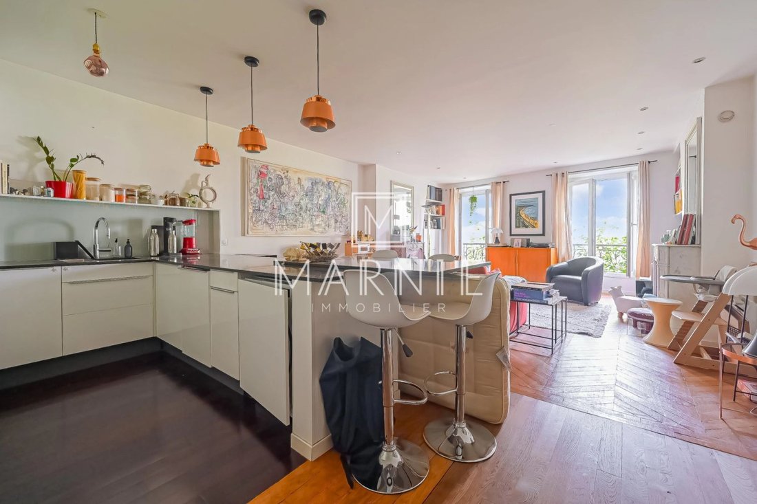Apartment in Grange Aux Belles-Terrage, Paris 10e Arrondissement, Paris 2 - 19047040