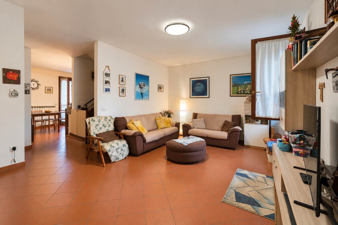 Villa in Centro, Campi Bisenzio, Toskana 2 - 19046790