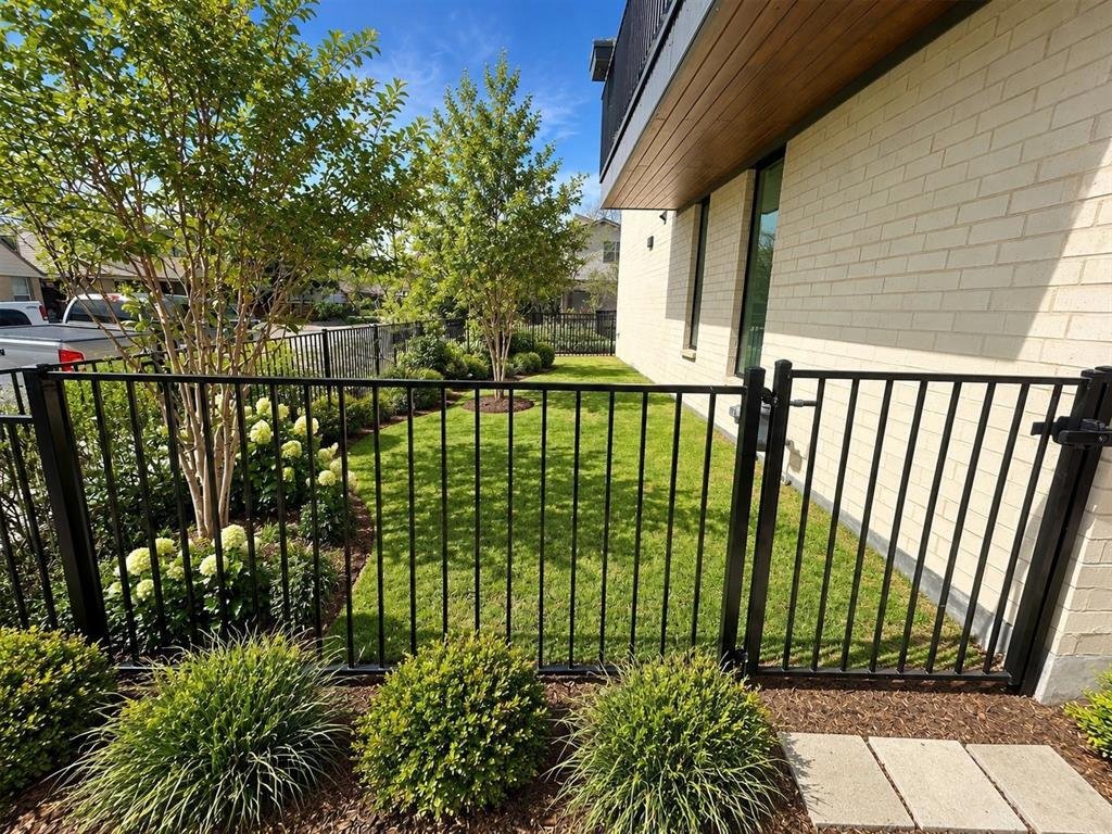 Townhouse in Dallas, Texas, United States 4 - 19046516