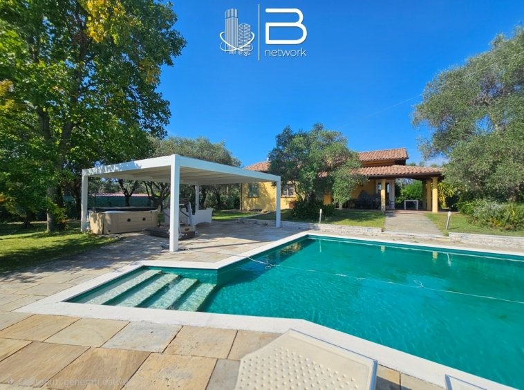 Villa à Pietrasanta, Toscane, Italie 4 - 19045826