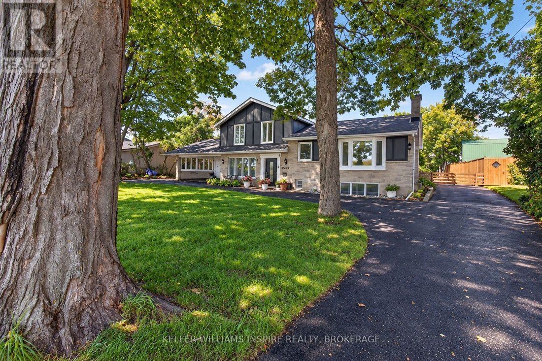 House in Amherstview, Ontario, Canada 3 - 19047517