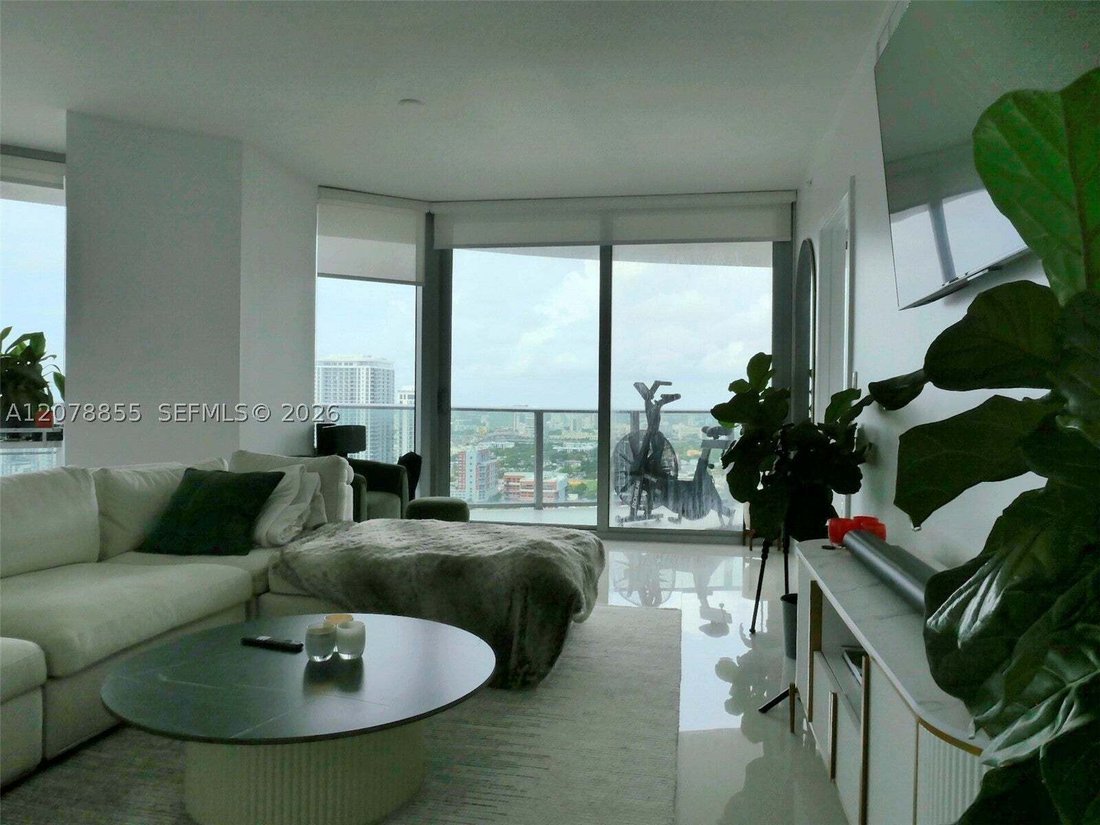 Condominio en Miami, Florida, Estados Unidos 3 - 18744671