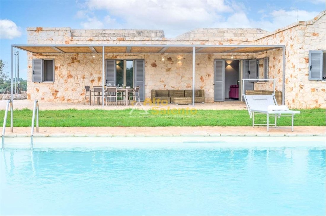 Villa in Ostuni, Apulia, Italy 3 - 19045920