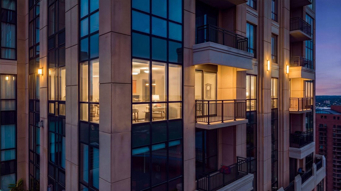 Condo in Minneapolis, Minnesota, United States 3 - 19048976