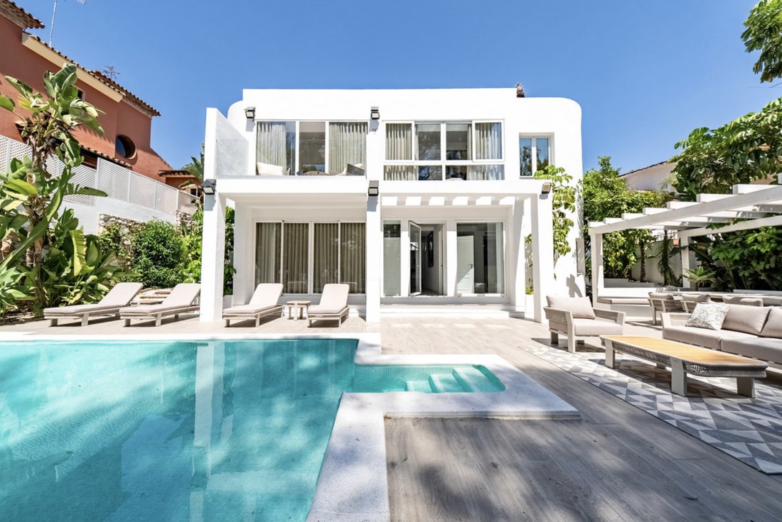 Villa in Nueva Andalucia, Marbella, Spain 1 - 19048963