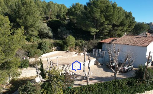 Villa in Logis Neuf Est, Allauch, France 1