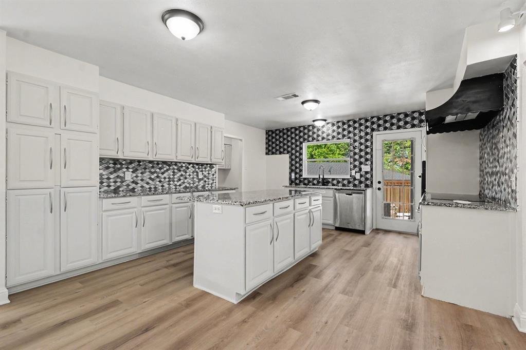 House in Carrollton, Texas, United States 4 - 19046490