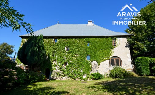 Maison à Châtillon-sur-Cluses, Auvergne-Rhône-Alpes, France 1