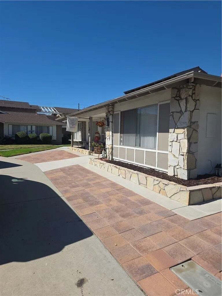 Huntington Beach, California, United States 4 - 19048757