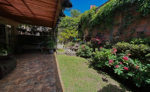 Apartamento en Envigado, Antioquia, Colombia 1