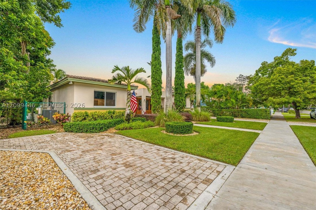 Casa en Miami Springs, Florida, Estados Unidos 4 - 19046016