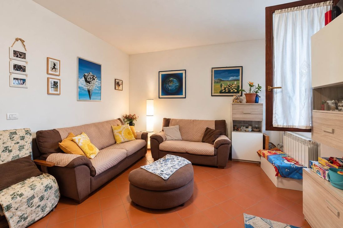 Villa in Centro, Campi Bisenzio, Toskana 4 - 19046790