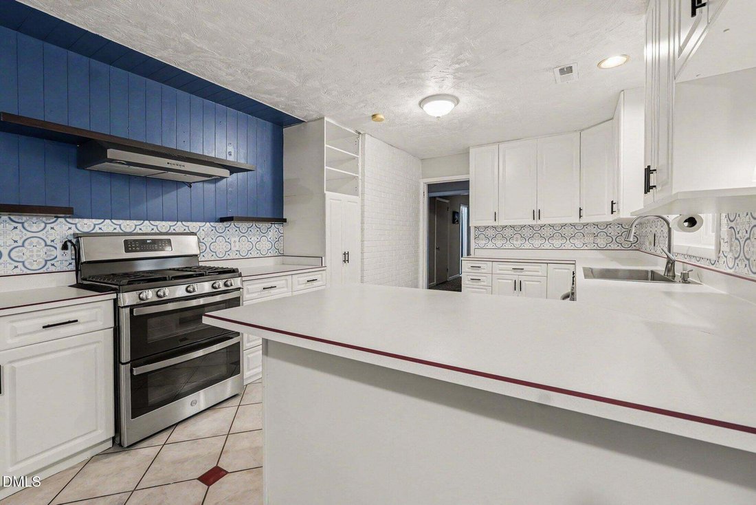 House in Oak Ridge, North Carolina, United States 4 - 19046110