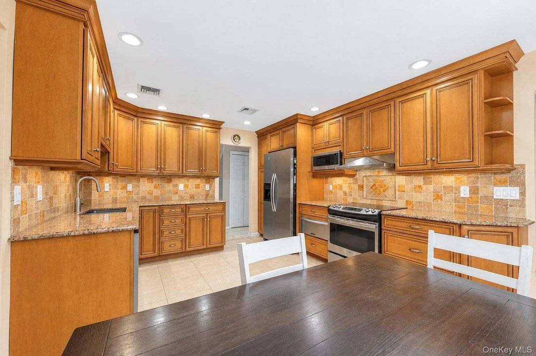 House in Woodbury, New York, United States 2 - 19045846