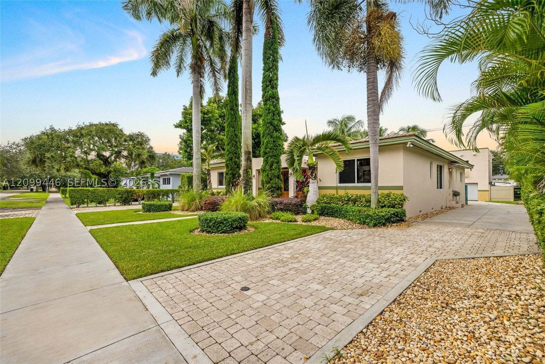 Casa en Miami Springs, Florida, Estados Unidos 3 - 19046016