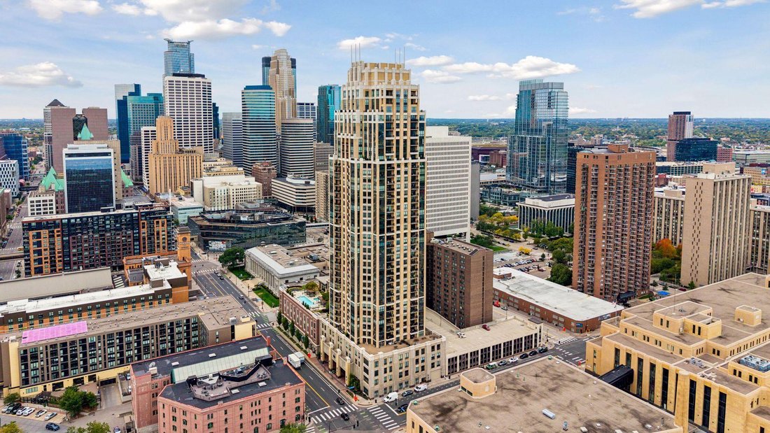 Condo in Minneapolis, Minnesota, United States 2 - 19048976