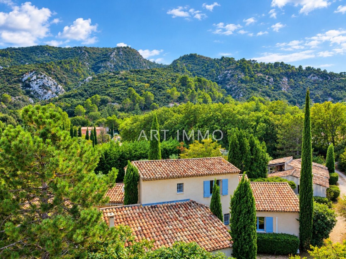 Casa en Maubec, Provenza-Alpes-Costa Azul, Francia 3 - 19046711