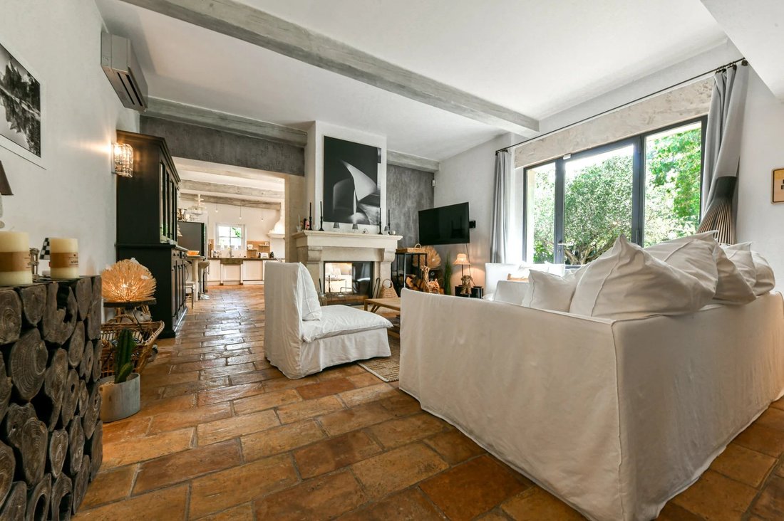 Estate in Uzès, Occitania, France 2 - 19047129