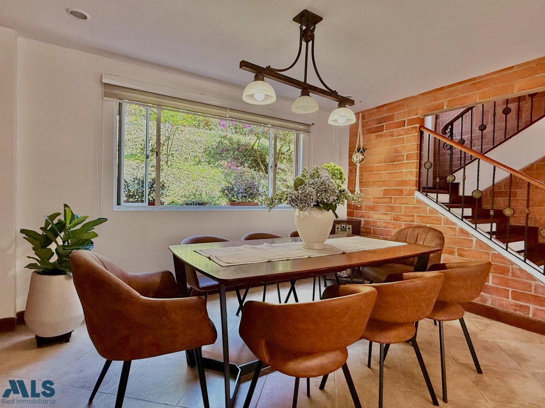 Casa en Envigado, Antioquia, Colombia 4 - 19048786