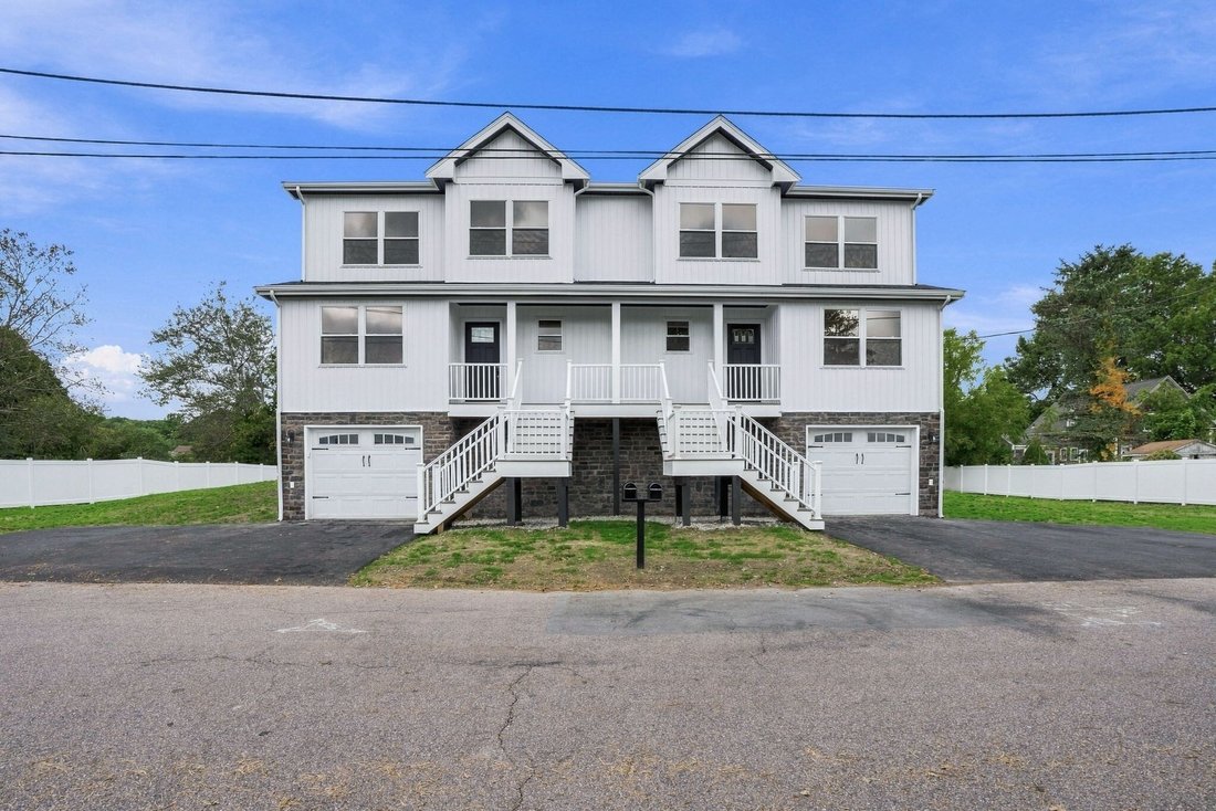 Condo in Dighton, Massachusetts, United States 1 - 19048255