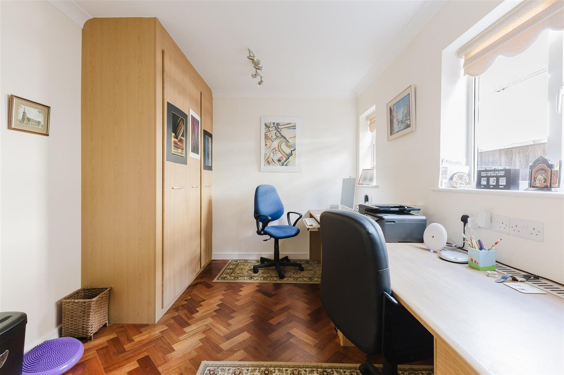 Haus in Pinner, London Borough of Harrow, England 4 - 19045714
