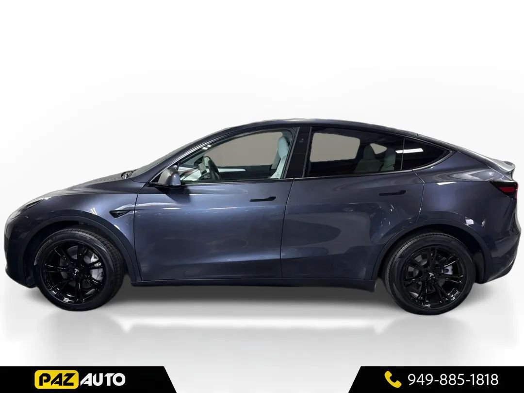Suv in Laguna Hills, CA, United States 2 - 19047370