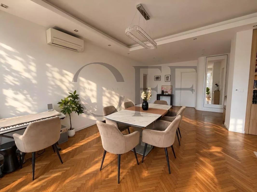 Apartment in Bonneveine, 8e Arrondissement, Marseille 4 - 19046855