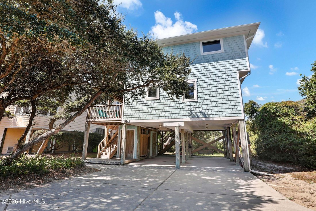 House in Topsail Beach, North Carolina, United States 1 - 19046323
