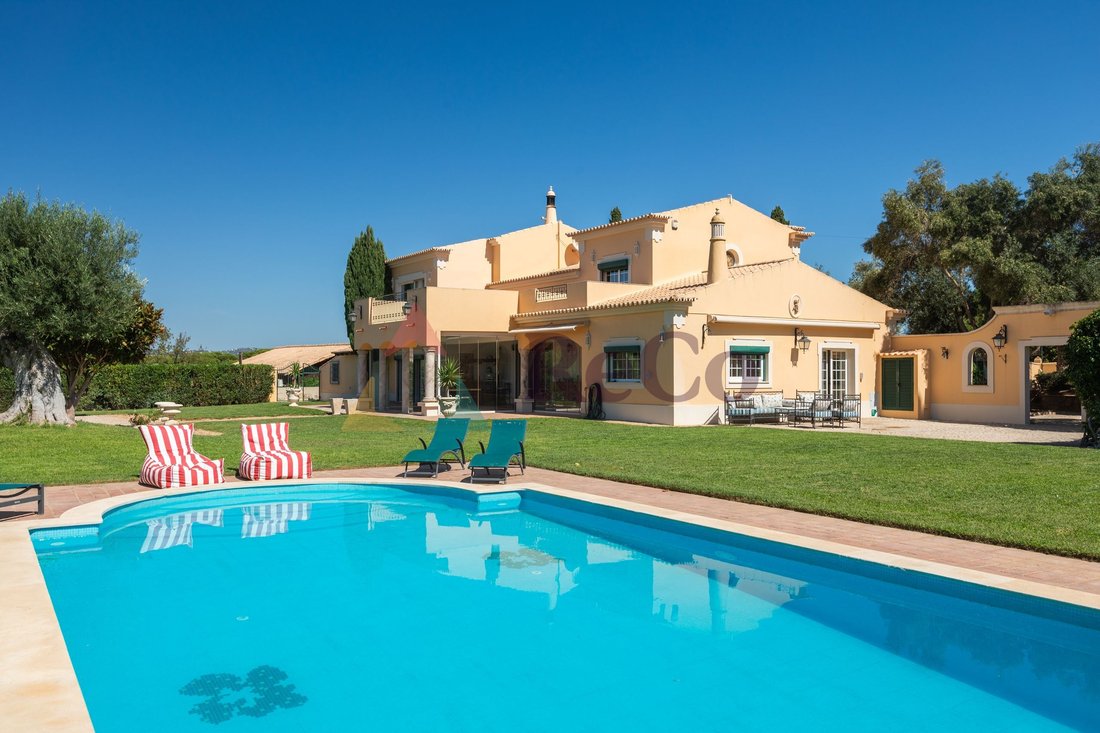 Villa in Quarteira, Algarve, Portugal 2 - 19047313