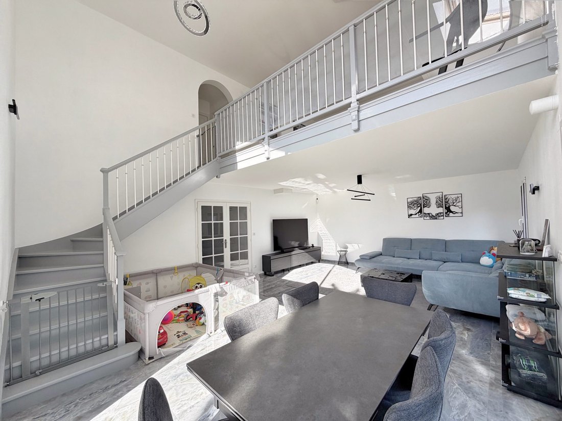 Casa a Cessy, Auvergne-Rodano-Alpi, Francia 1 - 19048022