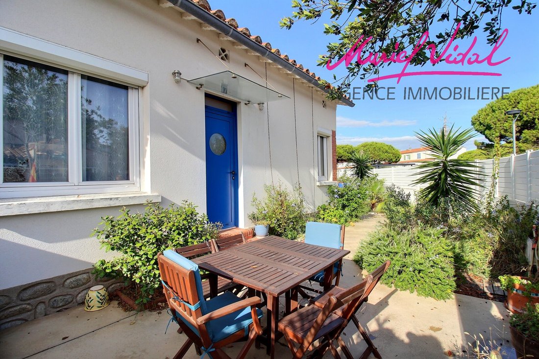Villa in Saint-Cyprien, Occitania, France 1 - 19048948
