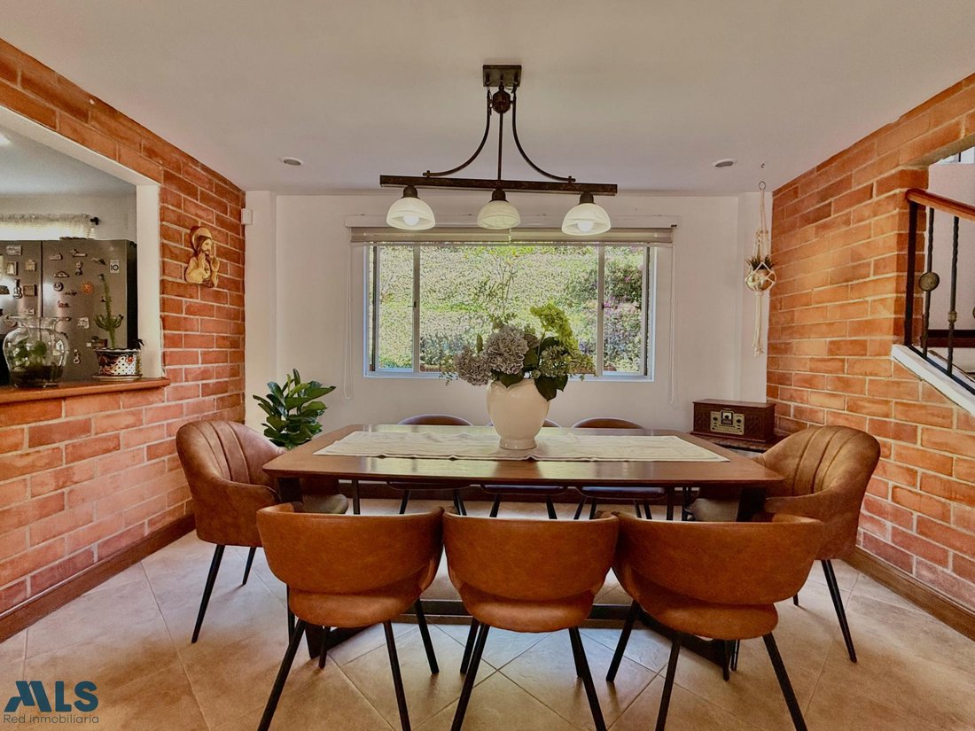 Casa en Envigado, Antioquia, Colombia 5 - 19048786