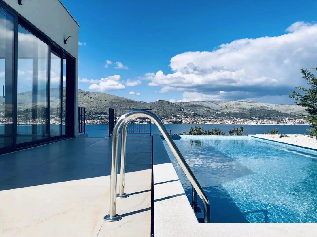 Villa in Zedno, Split-Dalmatia County, Croatia 1 - 19047278