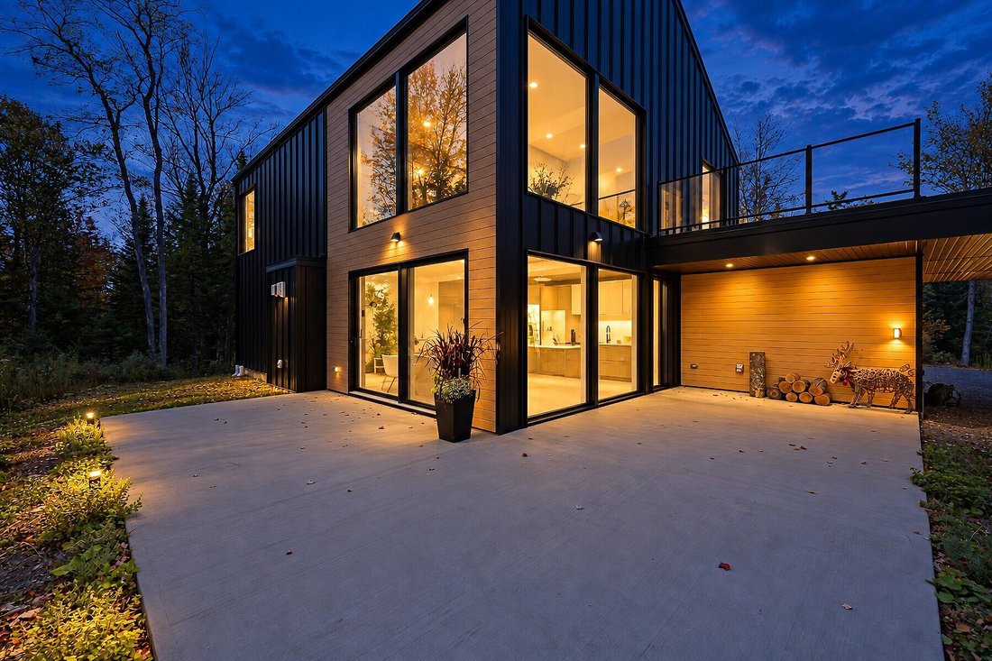 Haus in Magog, Québec, Kanada 3 - 16311328