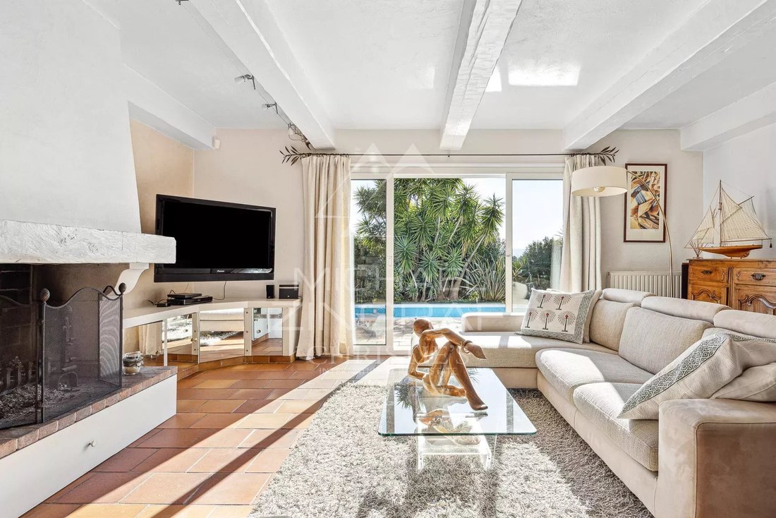 Villa en Grasse, Provenza-Alpes-Costa Azul, Francia 3 - 16819547