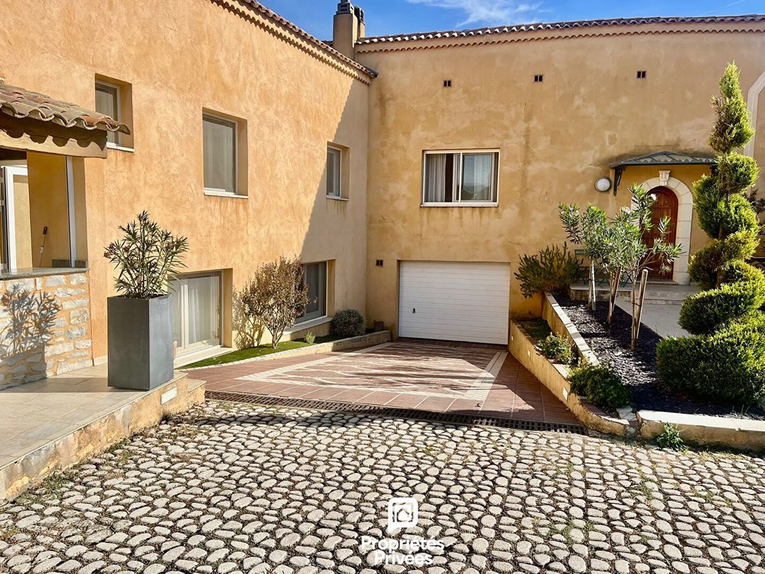 Villa in Quartiers Nord-Les Chaumianes-Le Thor, Sisteron, France 3 - 19044894