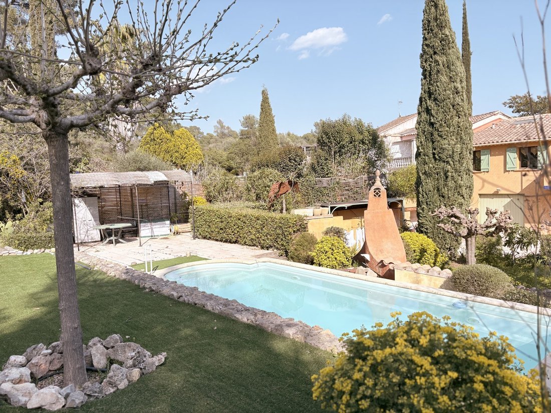 Villa in Partie Nord-Ferrieres-Cadenades-Rouviere, Le Muy, Frankreich 1 - 17456441