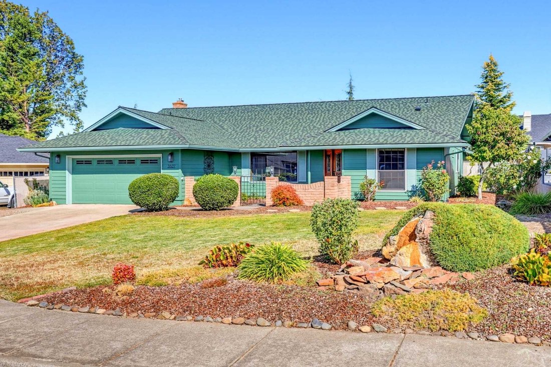 House in Medford, Oregon, United States 2 - 19045067