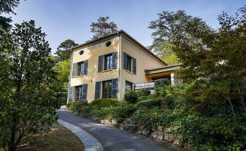 Villa in Charbonnières-les-Bains, Auvergne-Rhone-Alpen, Frankreich 1