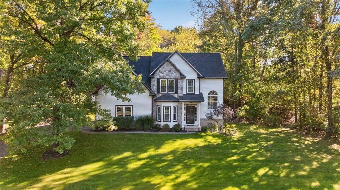 House in Howell, Michigan, United States 1 - 19046565
